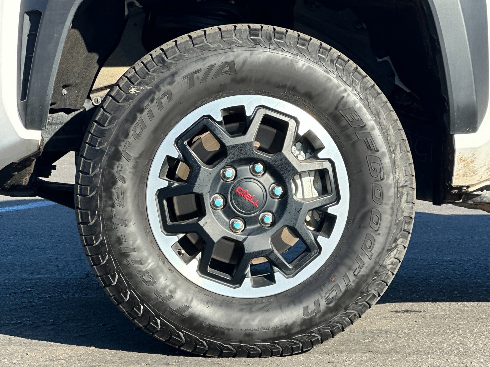 Used 2025 Toyota Tacoma TRD Off-Road image 22