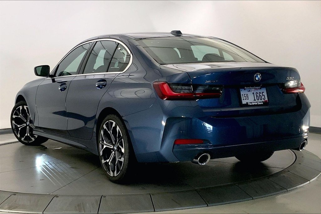 New 2026 BMW 330i xDrive Sedan w/ Premium Package AWD/4WD image 2