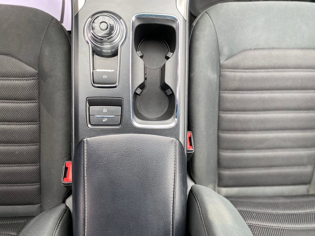 Used 2019 Ford Fusion SE FWD image 23