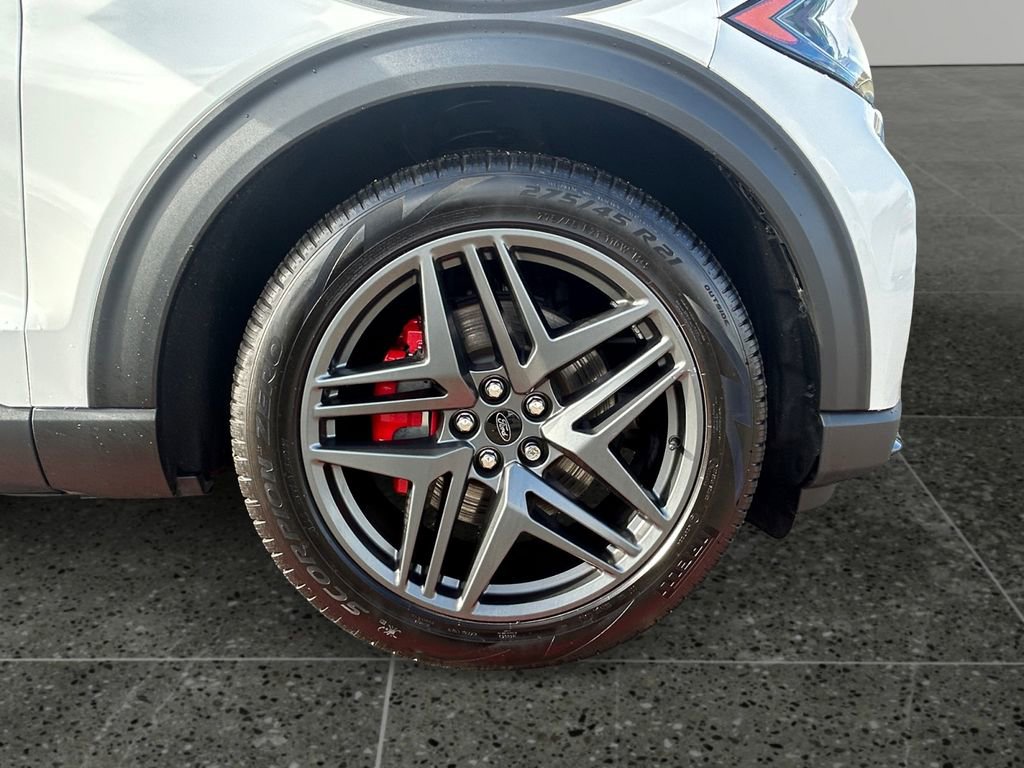 Used 2025 Ford Explorer ST AWD/4WD image 9