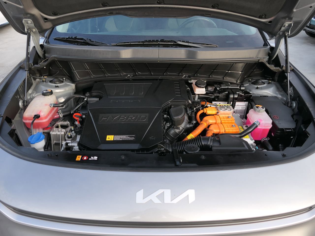 Used 2023 Kia Niro EX image 32