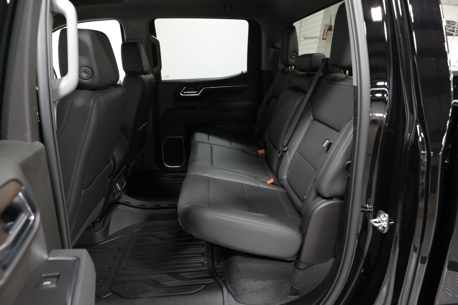 New 2026 GMC Sierra 1500 SLT AWD/4WD image 26