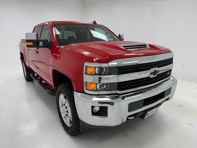 Used 2017 Chevrolet Silverado 2500 LT w/ LT Convenience Package AWD/4WD image 2
