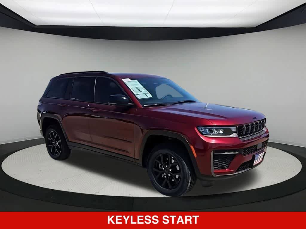 New 2026 Jeep Grand Cherokee Altitude AWD/4WD image 2