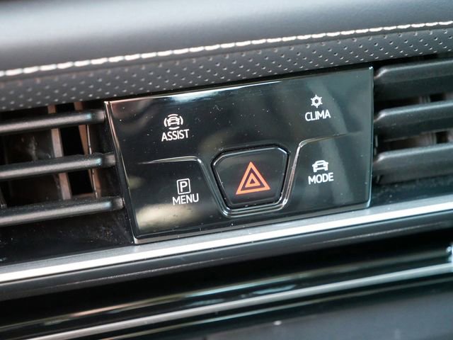 Certified 2025 Volkswagen Atlas SEL Premium R-Line image 35