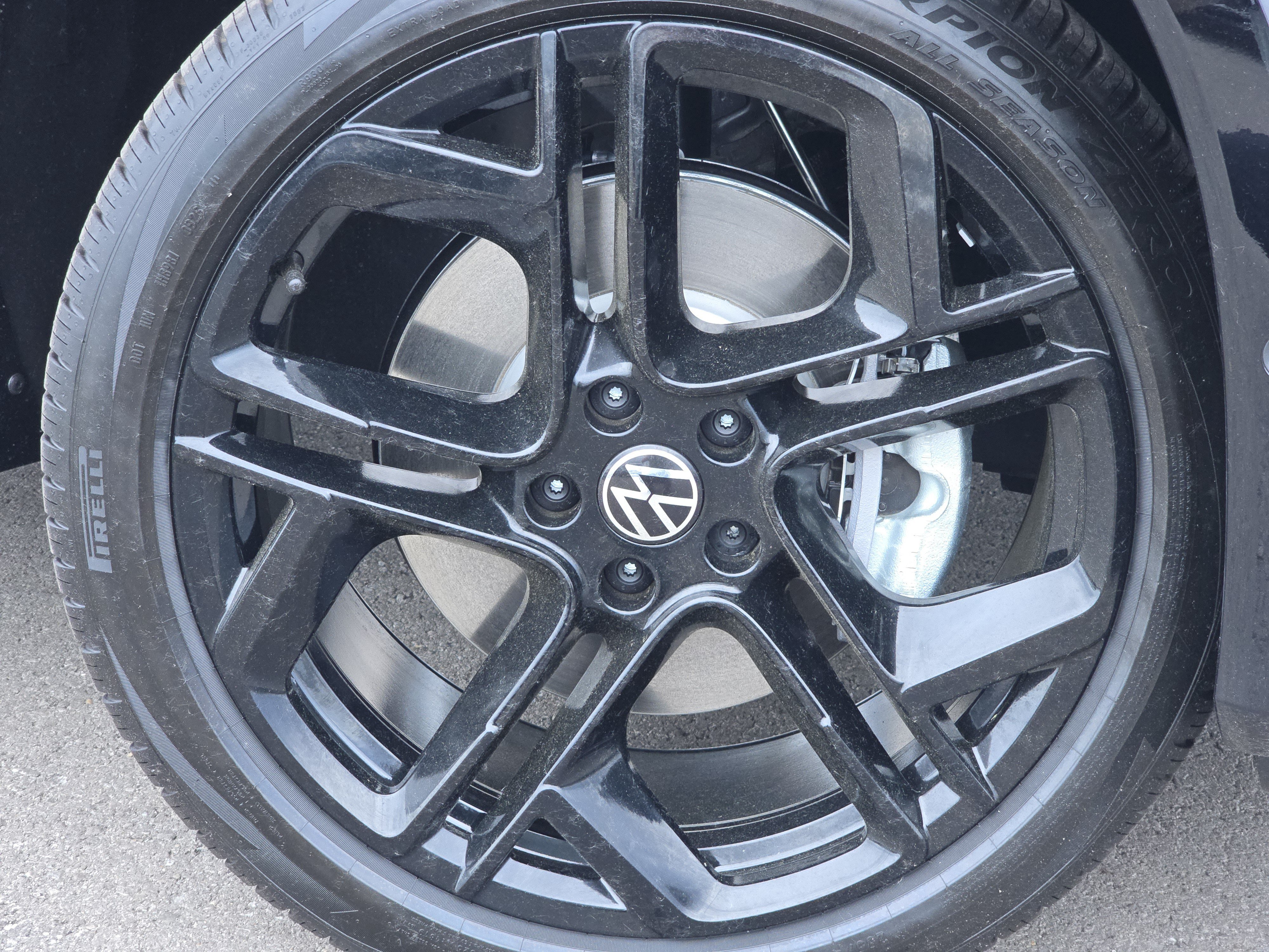 New 2026 Volkswagen Tiguan SE R-Line AWD/4WD image 15