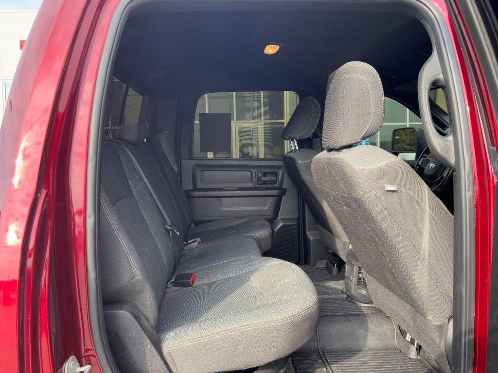 Used 2024 RAM 3500 Tradesman w/ Chrome Appearance Group image 13