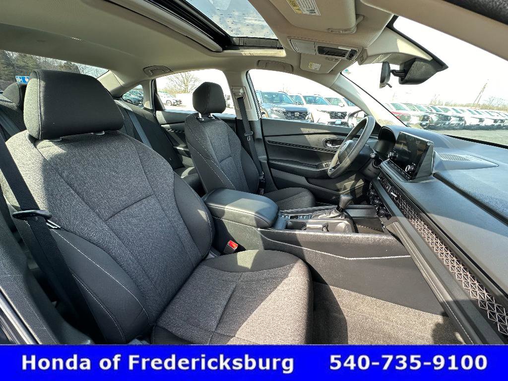 Certified 2025 Honda Accord SE image 36