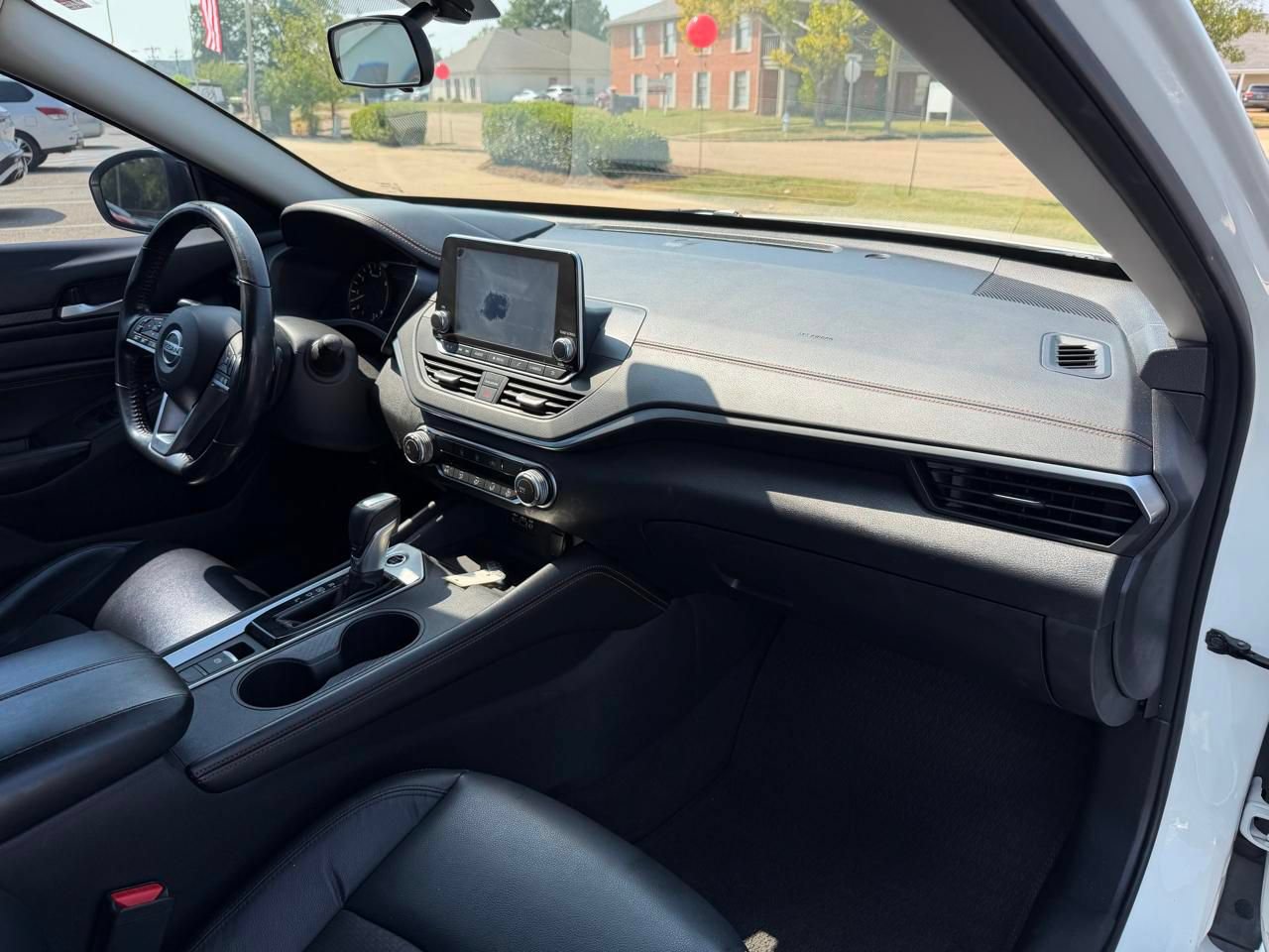 Used 2022 Nissan Altima 2.5 SR AWD/4WD image 16