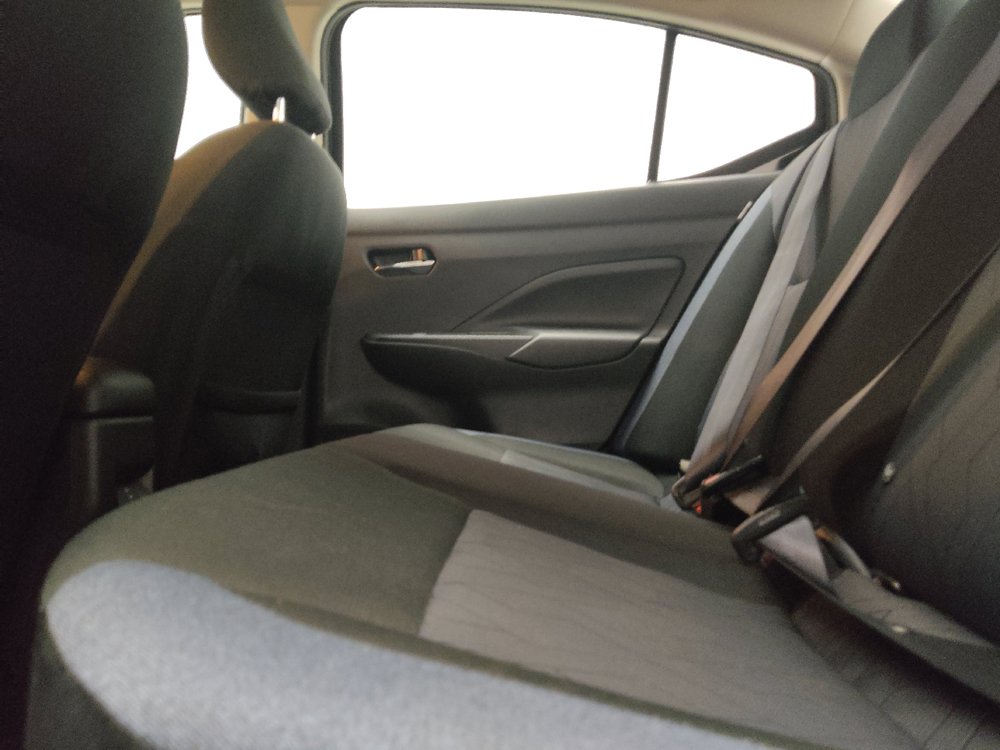 Used 2025 Nissan Versa SV FWD image 18