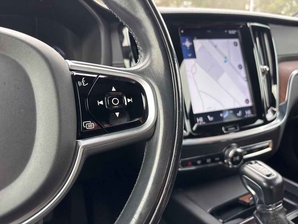 Used 2019 Volvo S60 T6 Inscription image 17