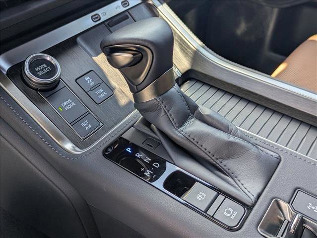 Certified 2025 Lexus GX 550 w/ Accessory Package (Z1) AWD/4WD image 12