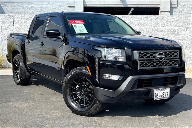 Certified 2023 Nissan Frontier SV w/ SV Convenience Package image 12