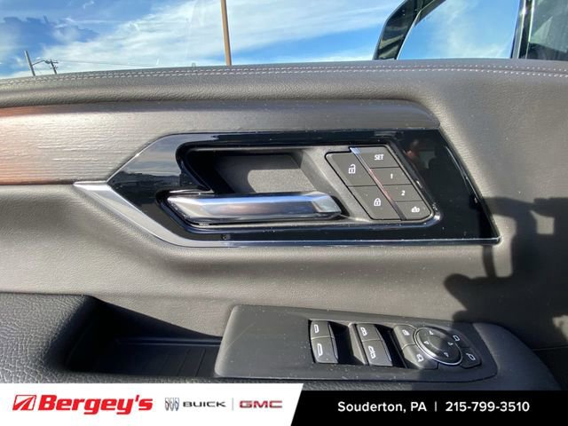 Certified 2025 GMC Yukon XL Denali image 26