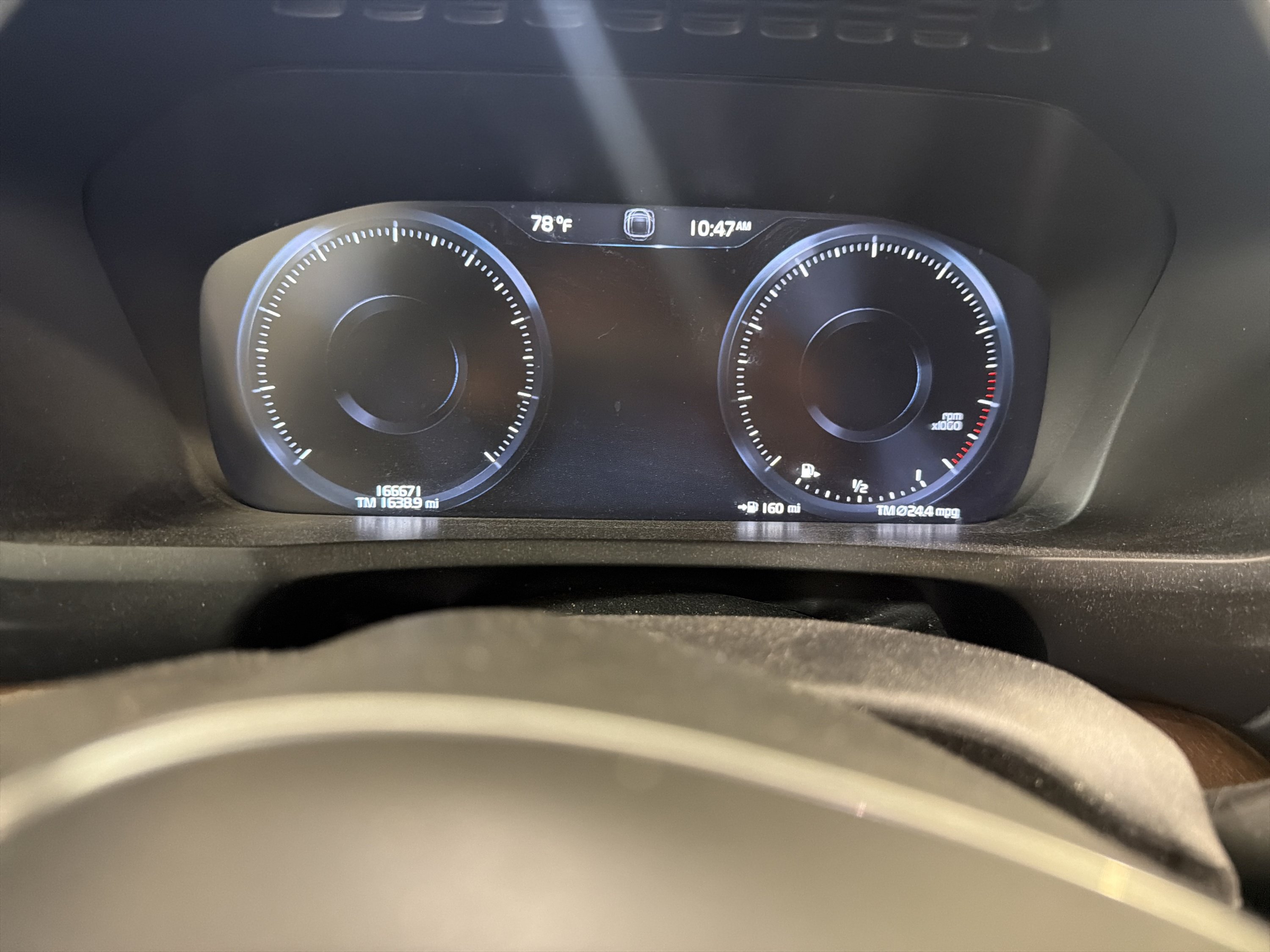Used 2017 Volvo XC90 T6 Inscription w/ Vision Package AWD/4WD image 19