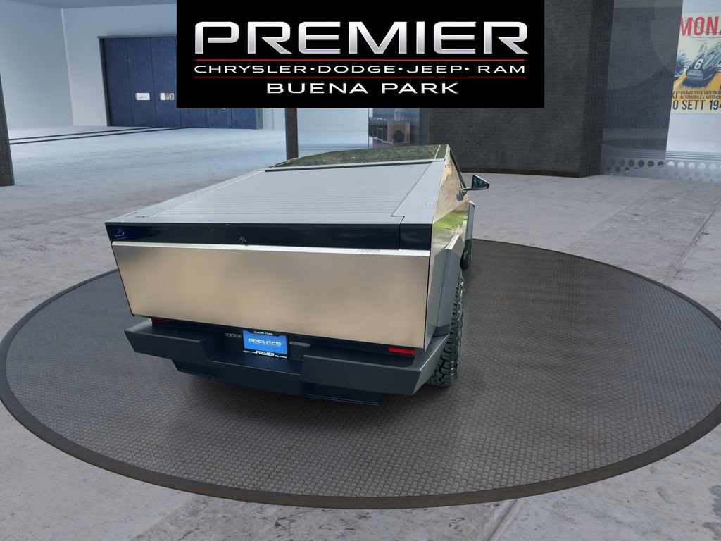 Used 2024 Tesla Cybertruck AWD Crew Cab image 7
