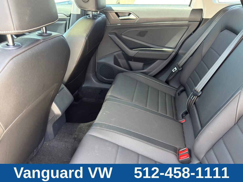 Used 2024 Volkswagen Jetta SE w/ Panoramic Sunroof Package FWD image 25