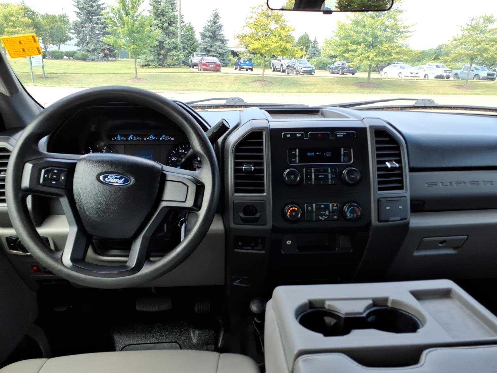 Used 2017 Ford F250 XL AWD/4WD image 4