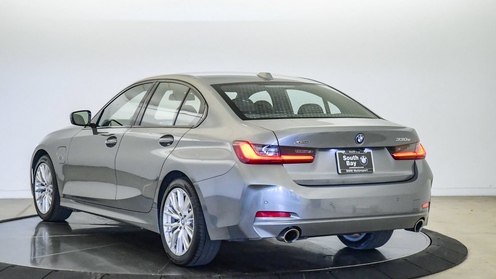 Certified 2023 BMW 330e xDrive w/ Premium Package AWD/4WD image 2