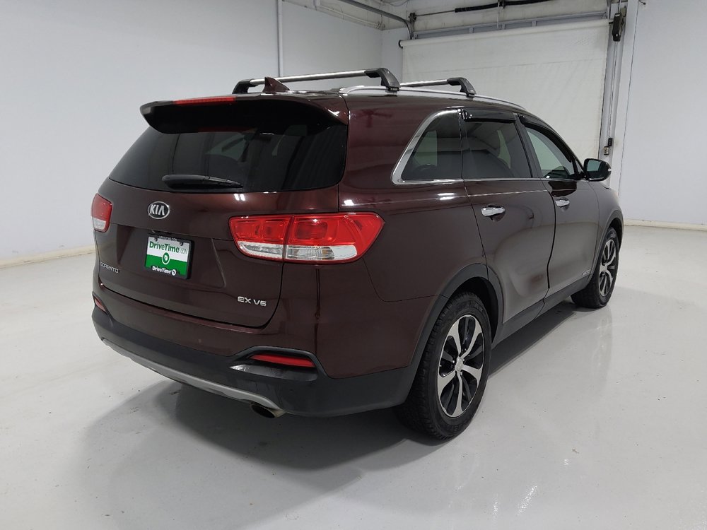 Used 2016 Kia Sorento EX image 9