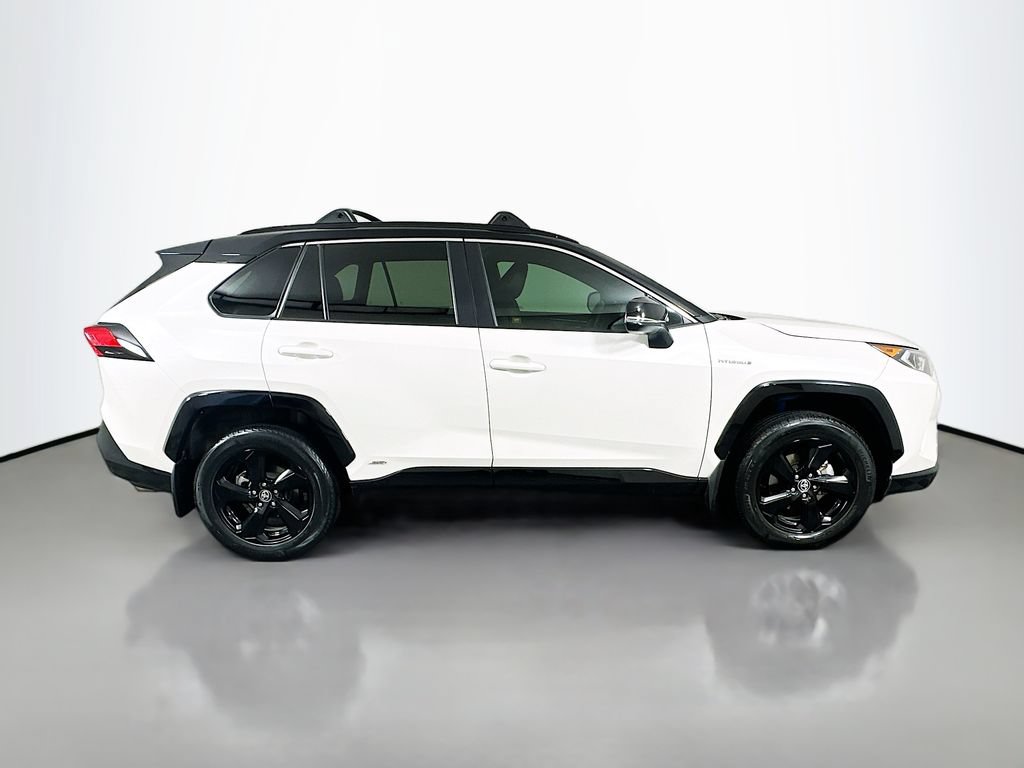 Used 2021 Toyota RAV4 XSE AWD/4WD image 4