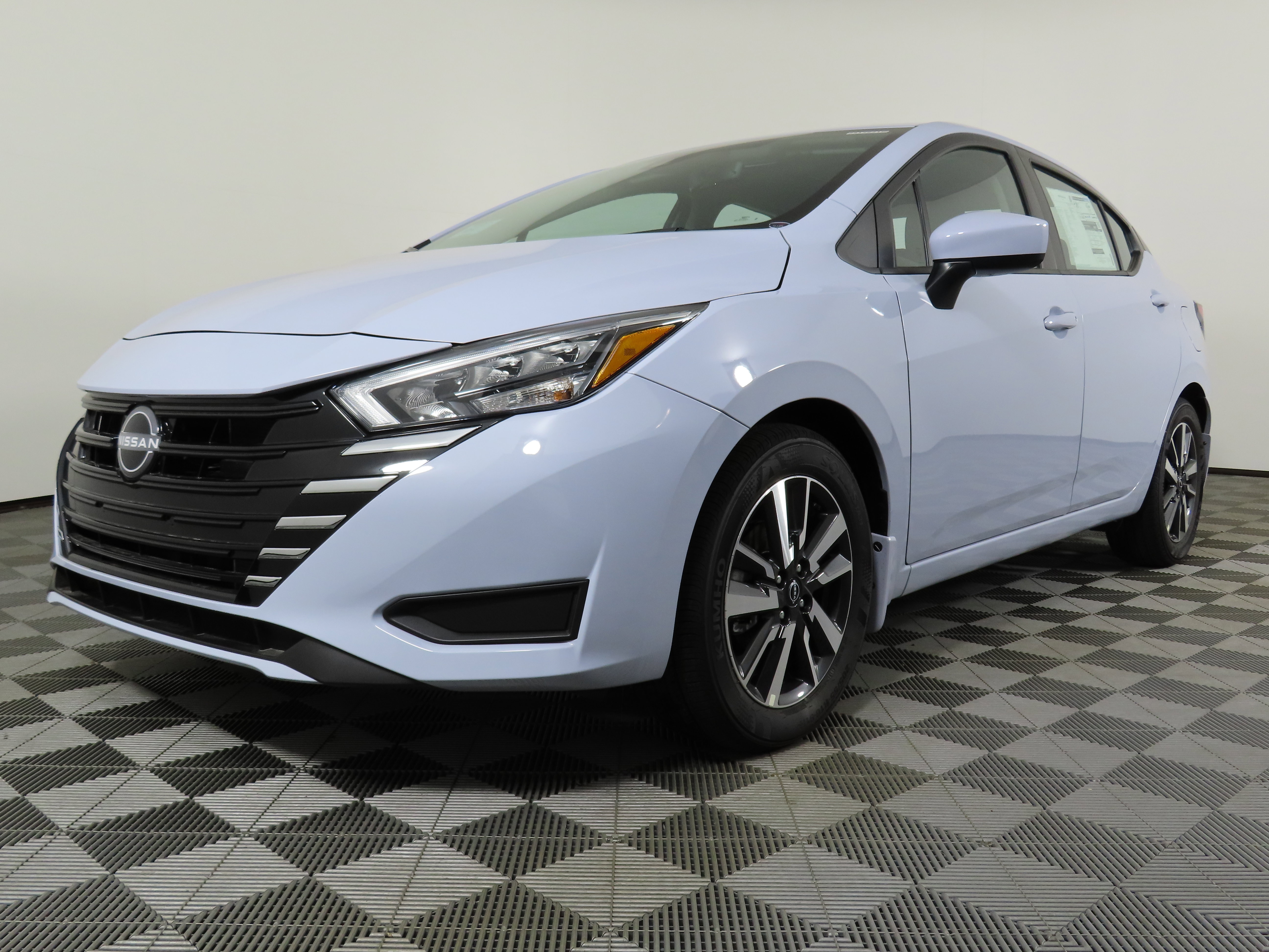 New 2025 Nissan Versa SV w/ Electronics Package FWD image 14