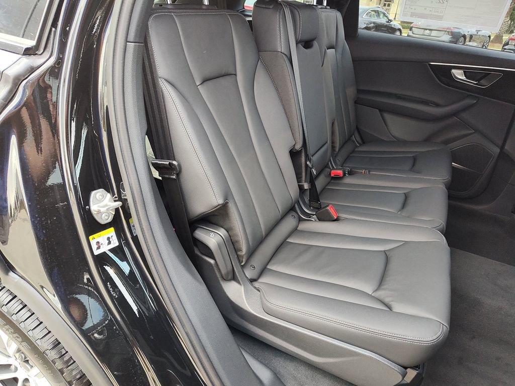 New 2026 Audi Q7 2.0T Premium image 13
