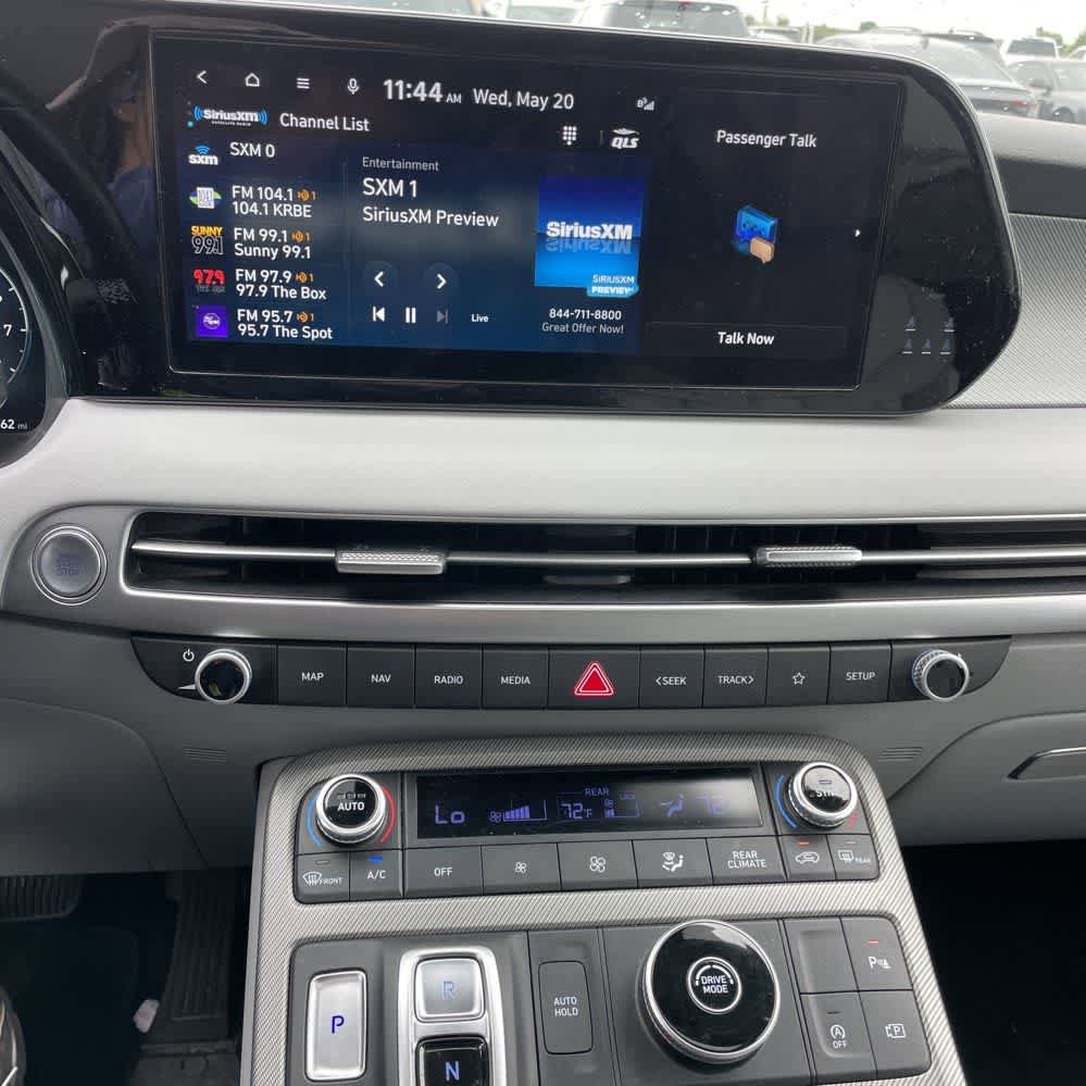 Used 2024 Hyundai Palisade SEL w/ Premium Package FWD image 11
