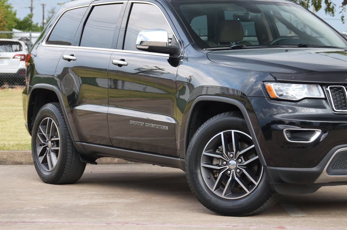 Used 2017 Jeep Grand Cherokee Limited RWD image 18