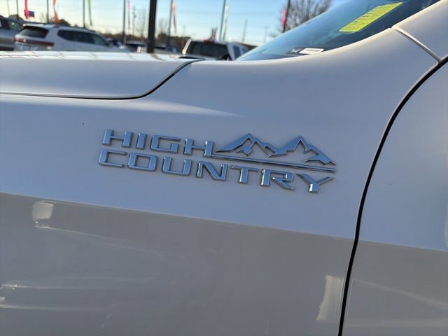 Used 2021 Chevrolet Tahoe High Country w/ Premium Package image 12