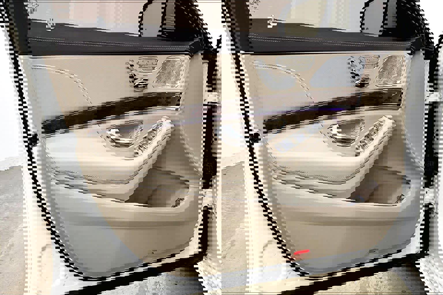 Used 2016 Mercedes-Benz S 550 Sedan image 10