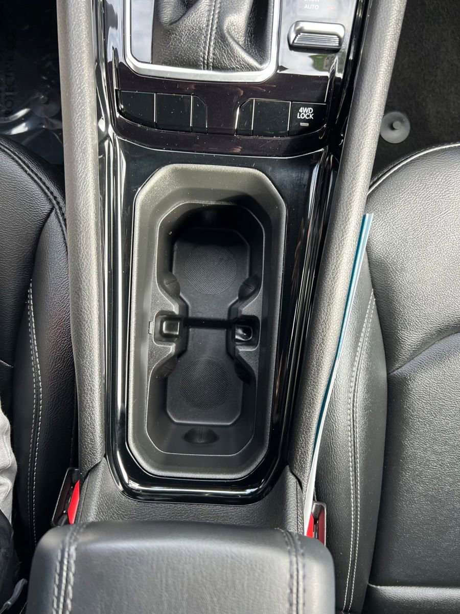 Used 2025 Jeep Compass Limited image 38