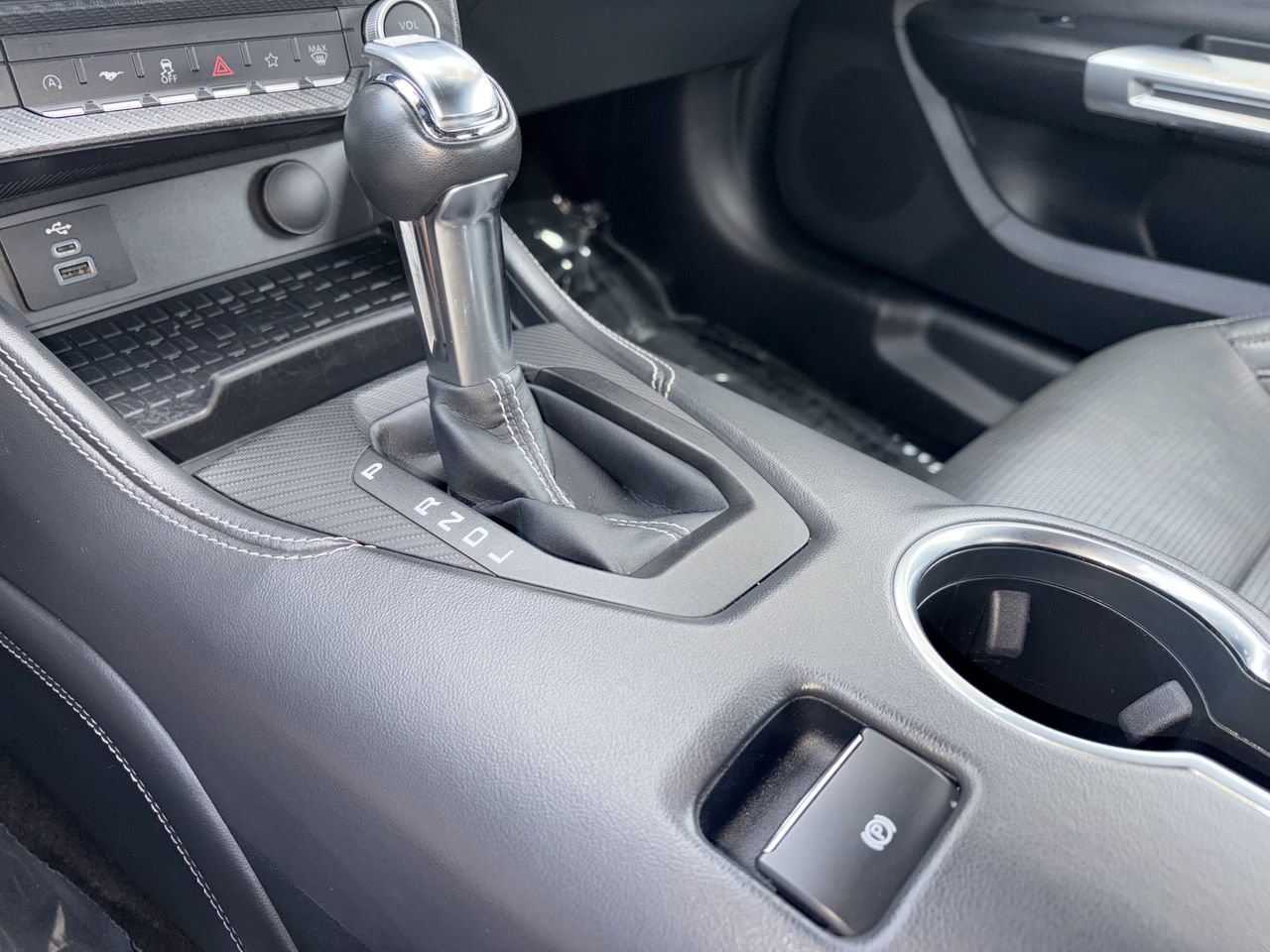 Used 2024 Ford Mustang Premium RWD image 8