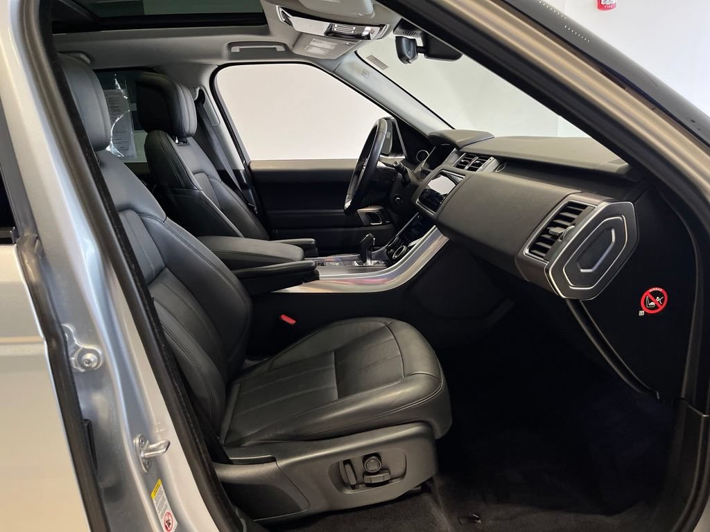 Used 2019 Land Rover Range Rover Sport HSE AWD/4WD image 30