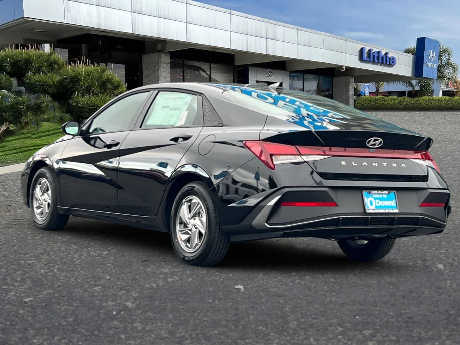 New 2026 Hyundai Elantra SE image 7