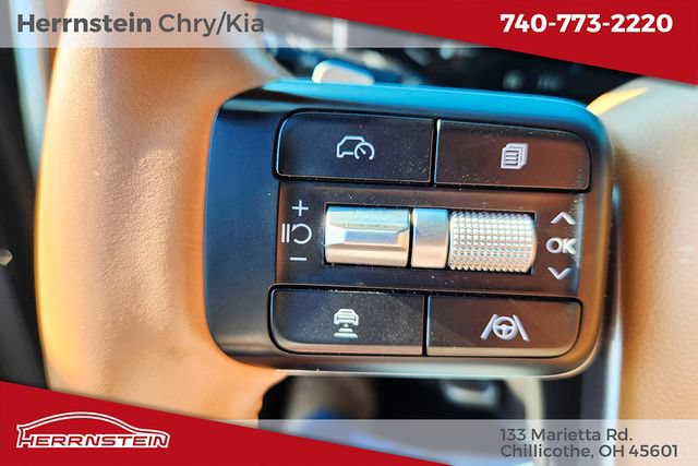 Used 2025 Hyundai Santa Fe Limited AWD/4WD image 23