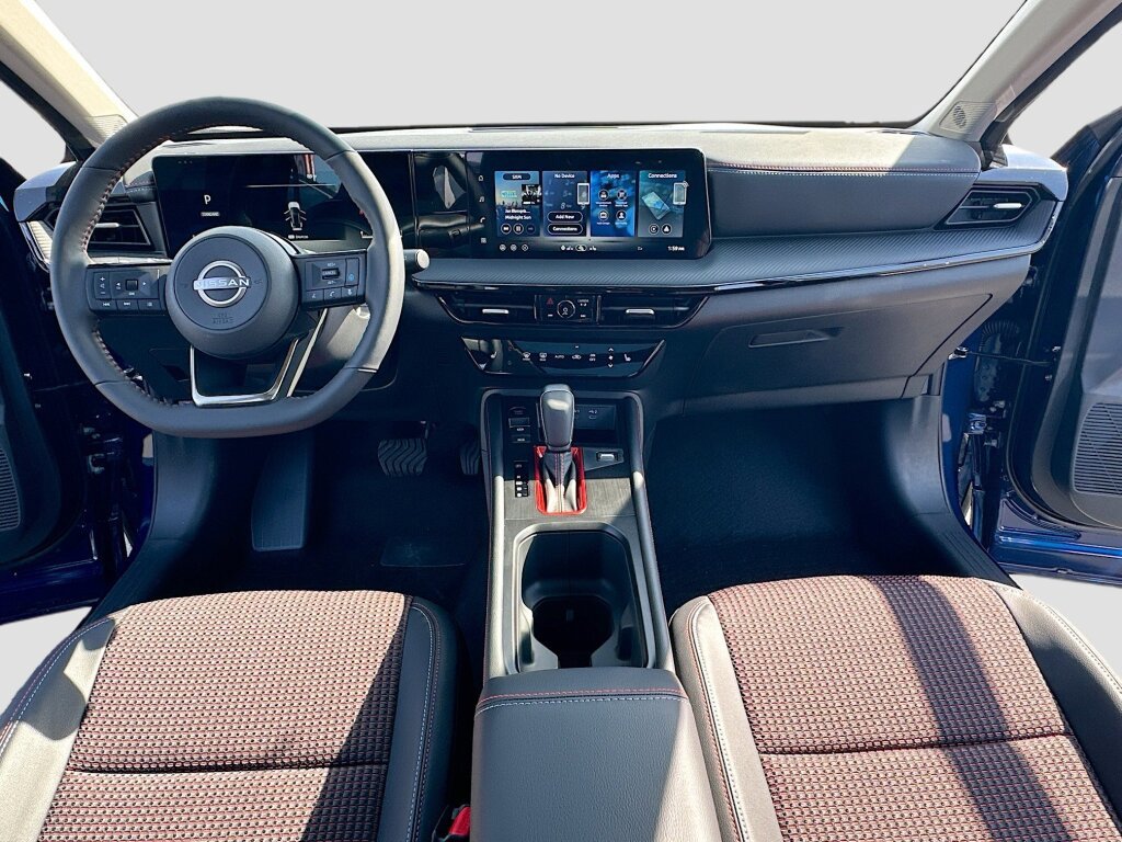 New 2026 Nissan Kicks SR w/ SR Premium Package image 3