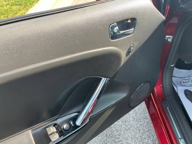 Used 2009 Saturn Sky Red Line RWD image 11