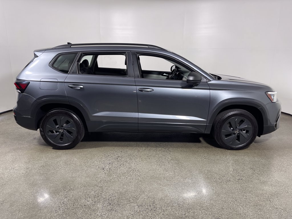 Used 2025 Volkswagen Taos S FWD image 2