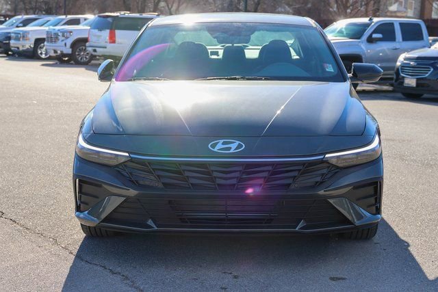 New 2026 Hyundai Elantra Sport image 2