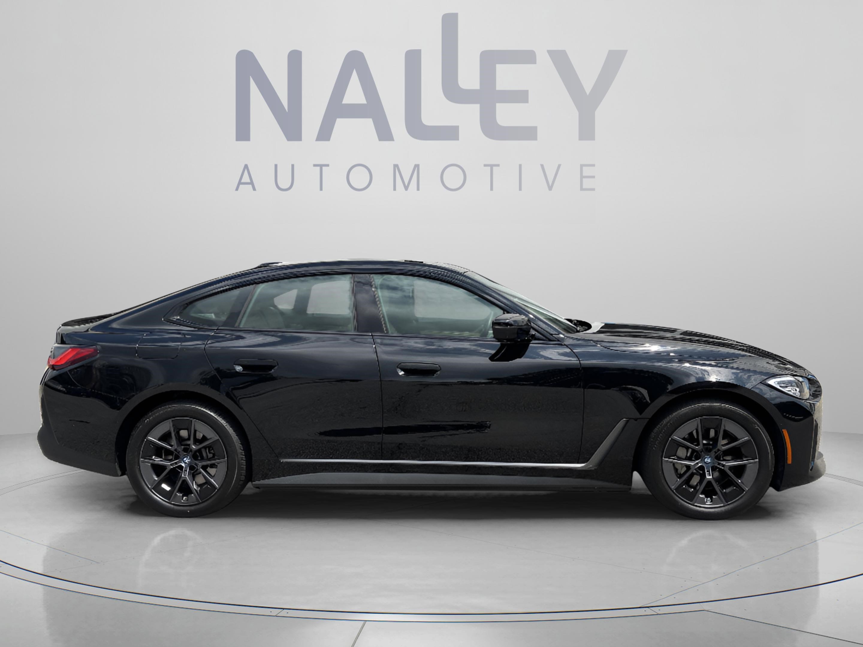 Used 2023 BMW i4 eDrive35 RWD image 7
