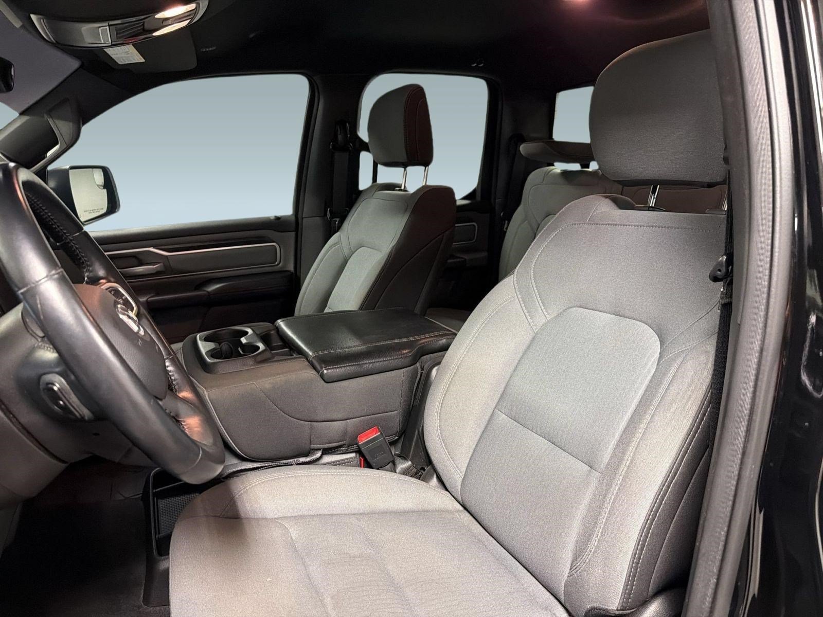 Used 2023 RAM 1500 Big Horn AWD/4WD image 4