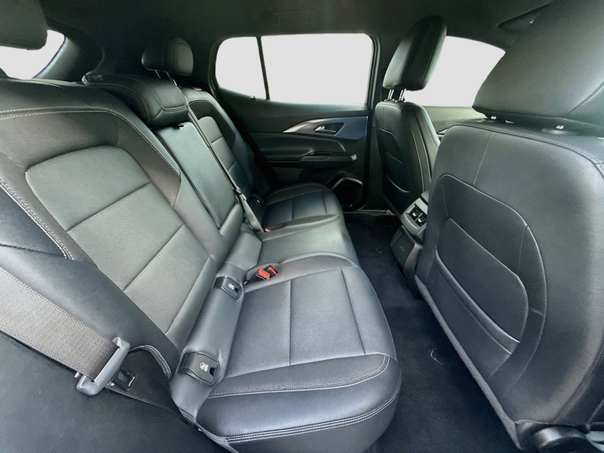 Used 2024 Chevrolet Equinox EV LT FWD image 29