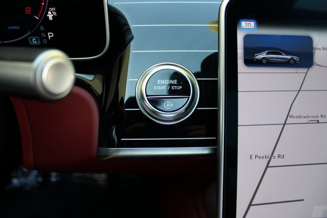 Used 2025 Mercedes-Benz S 580 4MATIC Sedan w/ AMG Line Package image 18