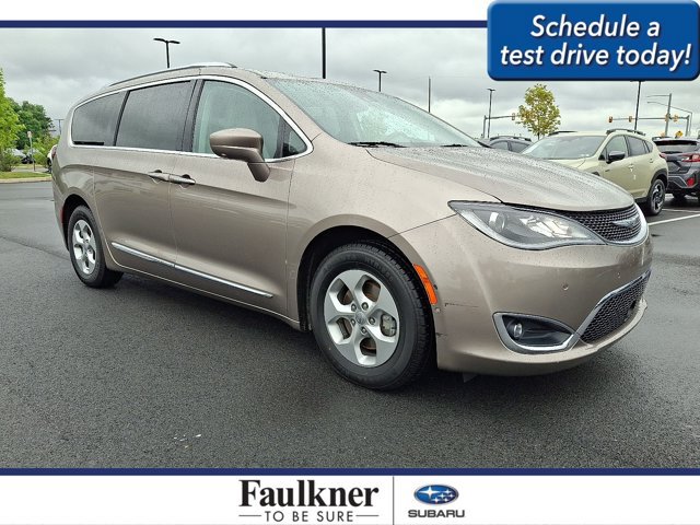 Used 2017 Chrysler Pacifica Touring-L Plus w/ Advanced Safetytec Group FWD video 1