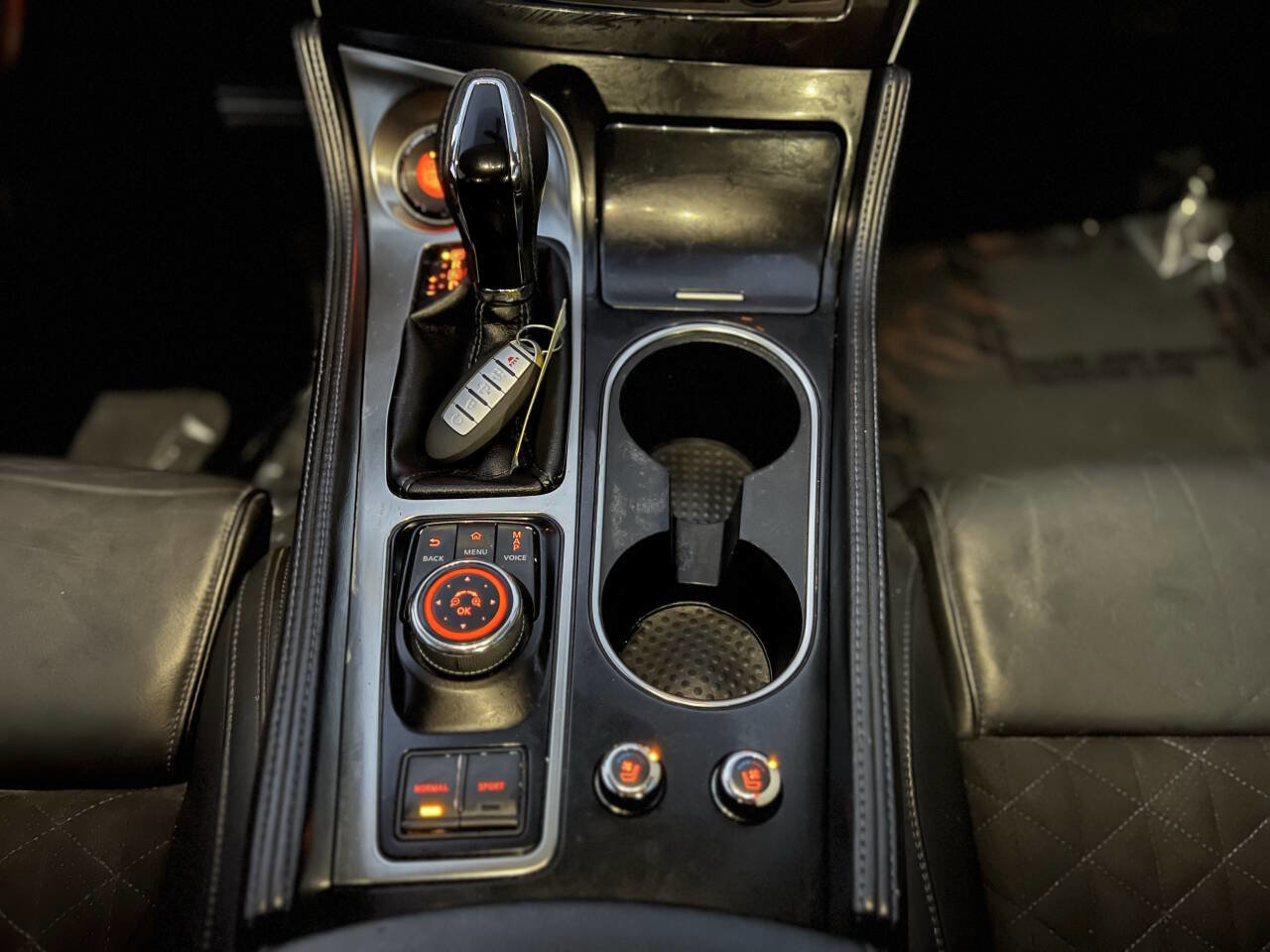 Used 2016 Nissan Maxima SR image 23