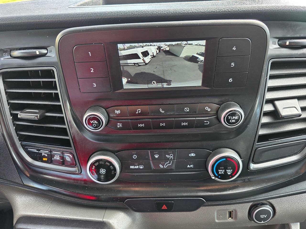 Used 2021 Ford Transit 350 XL RWD image 9