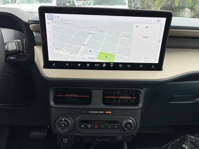 New 2025 Ford Maverick Lariat image 14