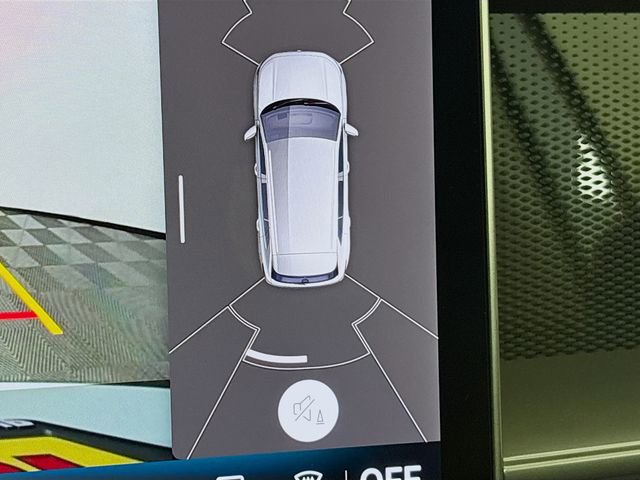 New 2025 Volkswagen Tiguan SE image 35