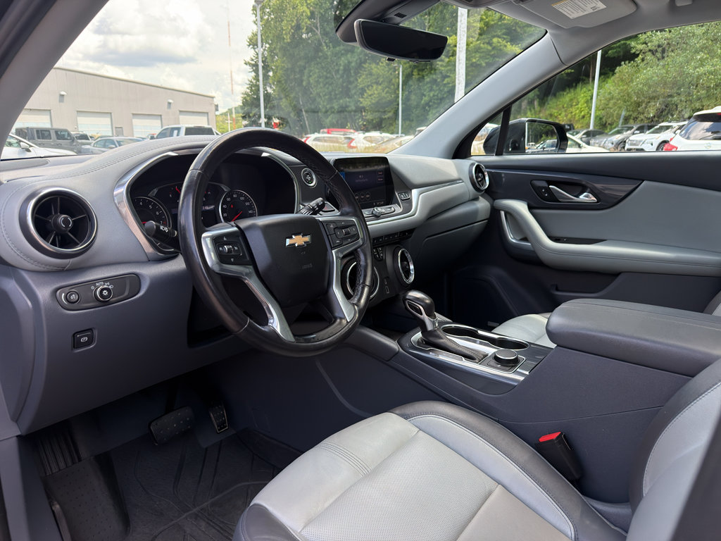 Used 2019 Chevrolet Blazer LT w/ Sun and Wheels Package FWD image 10
